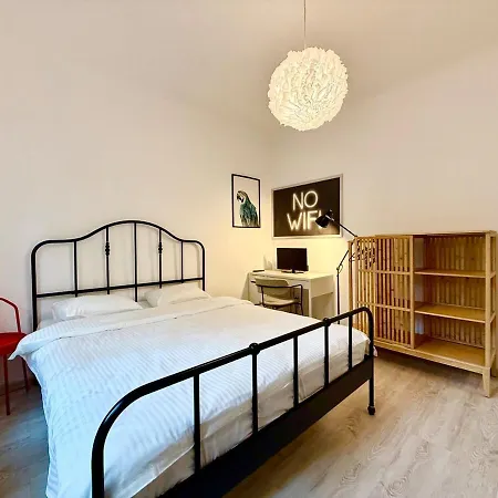 4-clucerului Boutique